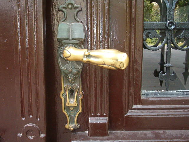 Baglyos kilincs
